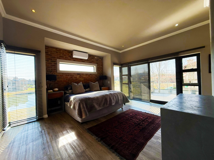4 Bedroom Property for Sale in Tuscany Ridge North West